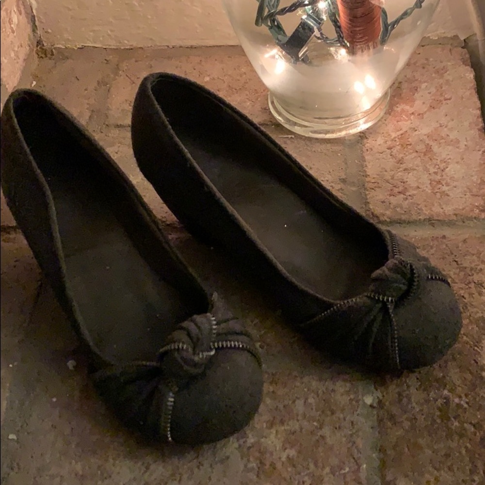 Blowfish  wedges size 8 Gray with knot